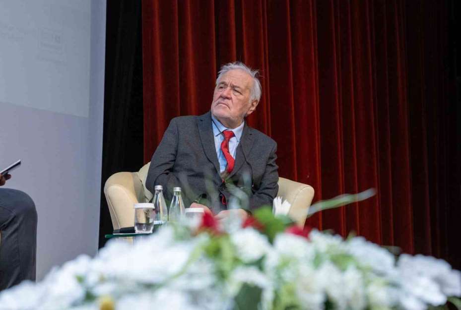 Eskişehir’de İlber Ortaylı’nın katılımıyla "Türk Kültürü ve Yunus Emre" söyleşisi düzenlendi