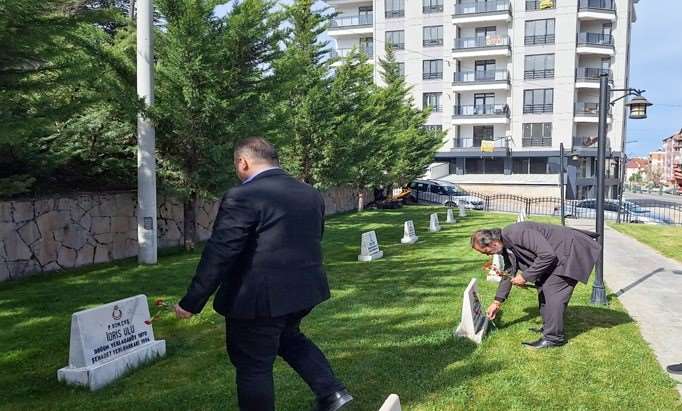 Beyşehir’de şehit annelerine ‘Anneler günü’ ziyareti