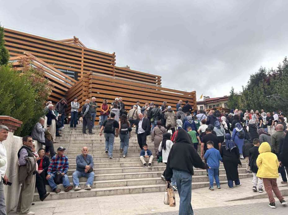 Odunpazarı’na yerli ve yabancı turistlerden yoğun ilgi