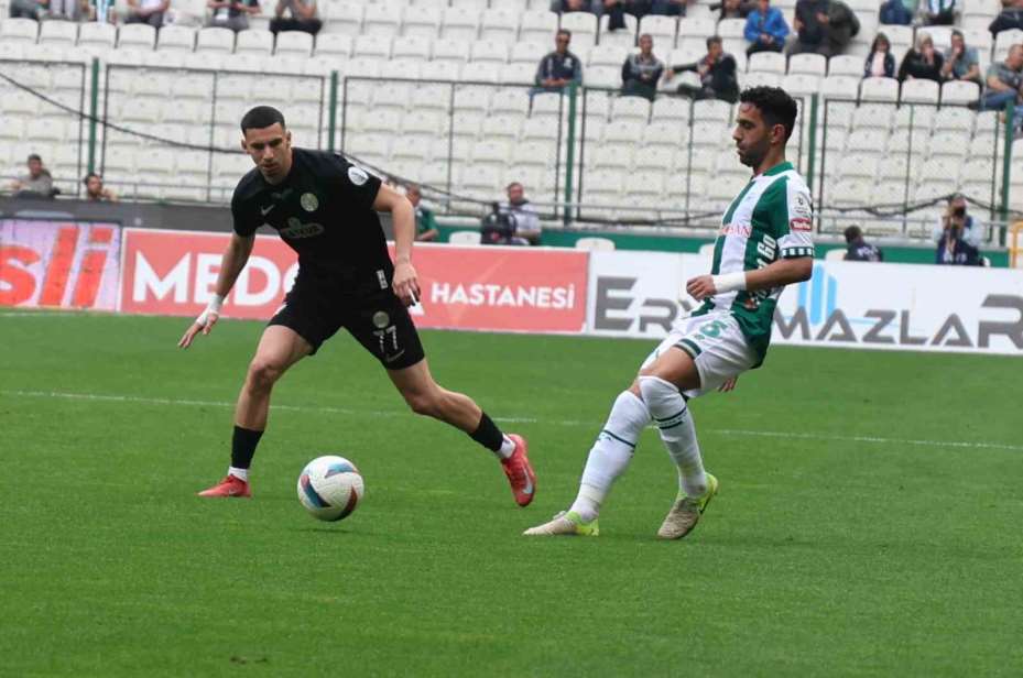 Trendyol Süper Lig: Konyaspor: 0 - Çaykur Rizespor 0 (İlk yarı)