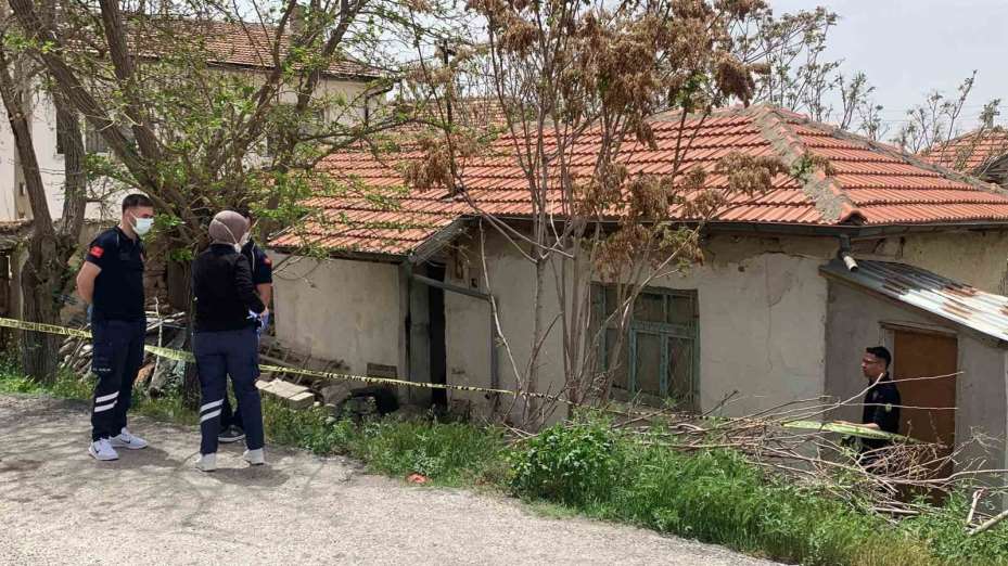 Karaman’da yaşlı kadın evinde ölü bulundu