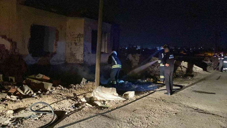 13 katlı binada yangın ihbarına giden itfaiye müstakil metruk evle karşılaştı