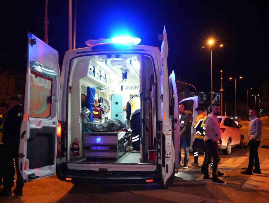 Kırıkkale’de zincirleme trafik kazası: 2 yaralı