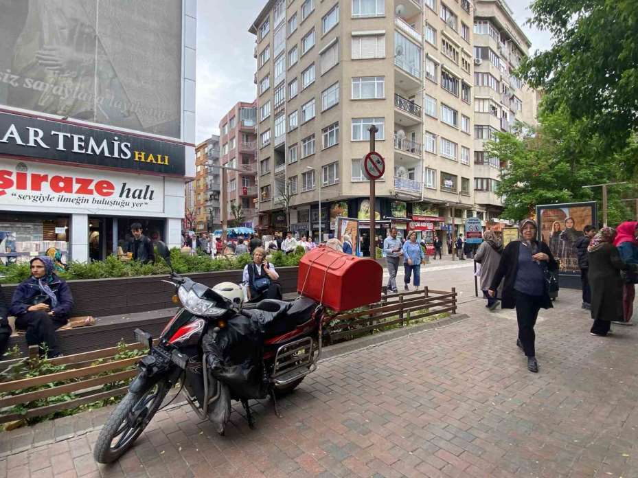 Park yasağına rağmen motosiklet işgali