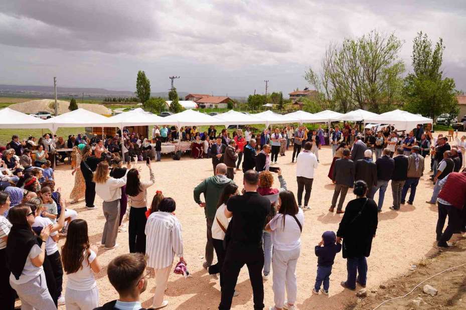 Alınca’da Hıdrellez Şenliği düzenlendi