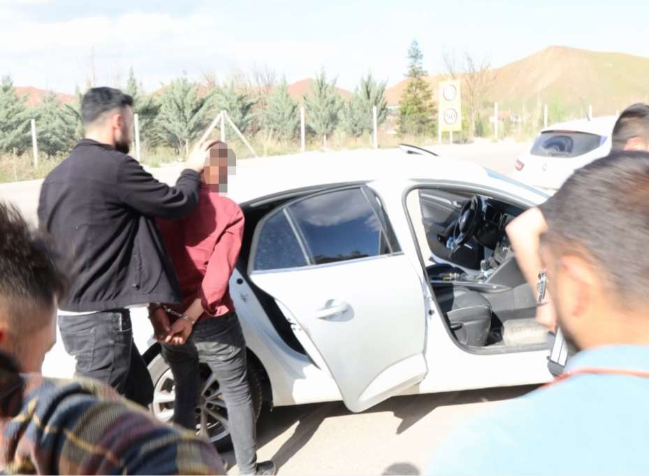 Aksaray’da uyuşturucuyla yakalanan 3 kişi tutuklandı