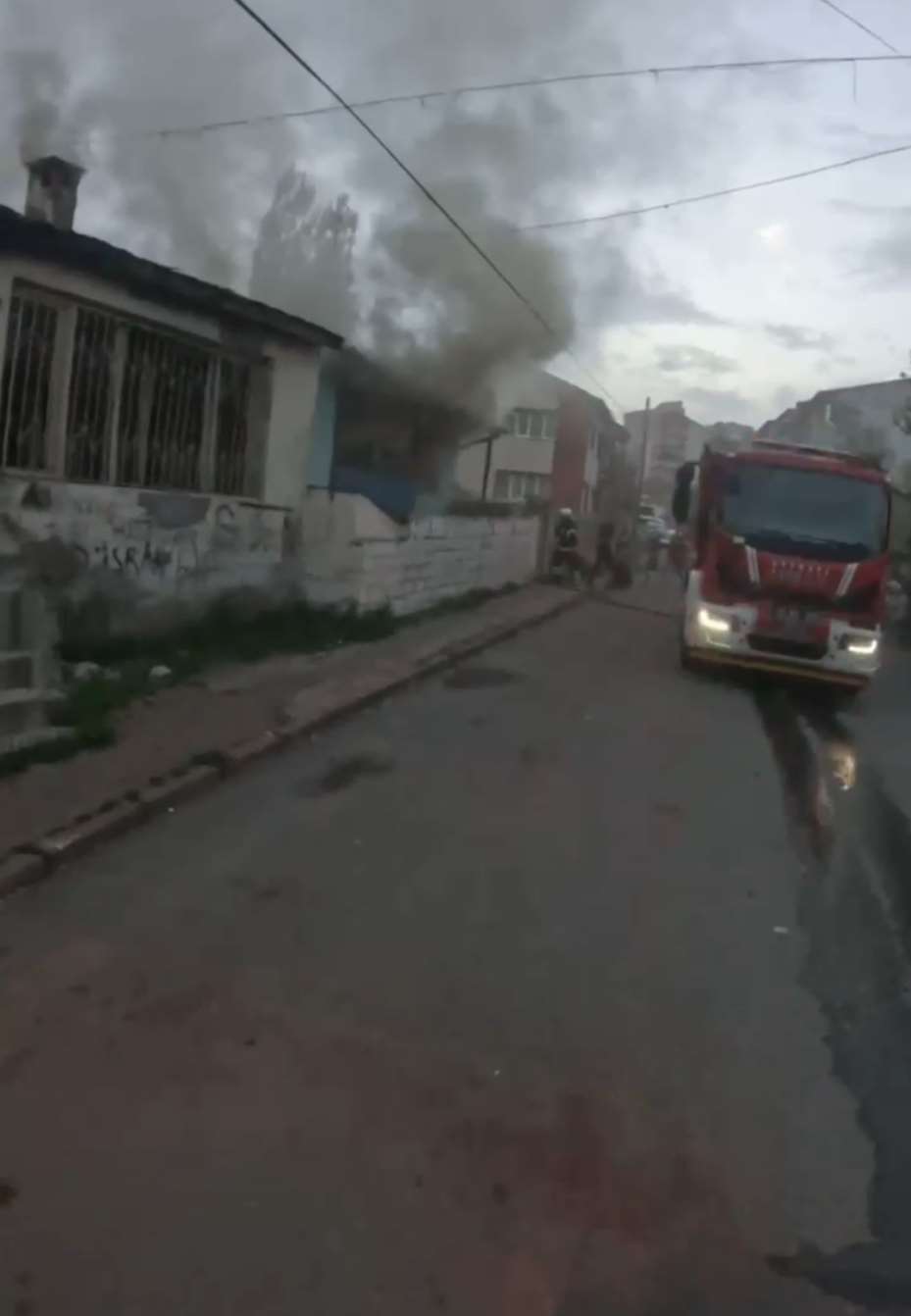 Herkesin kaçtığı yere onlar koşuyor