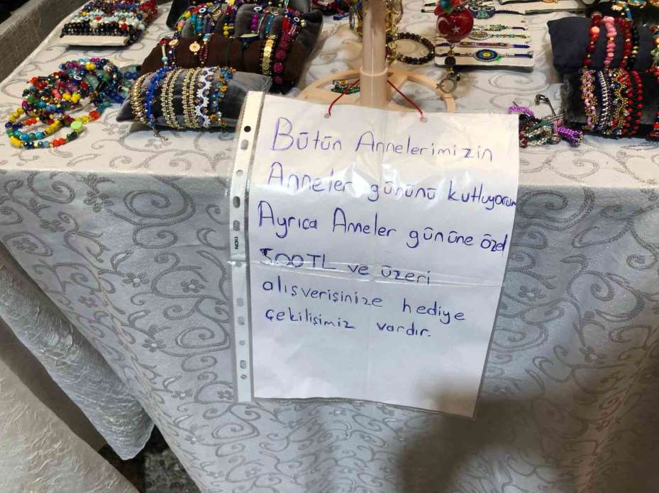 El emeği ile Anneler Günü coşkusu