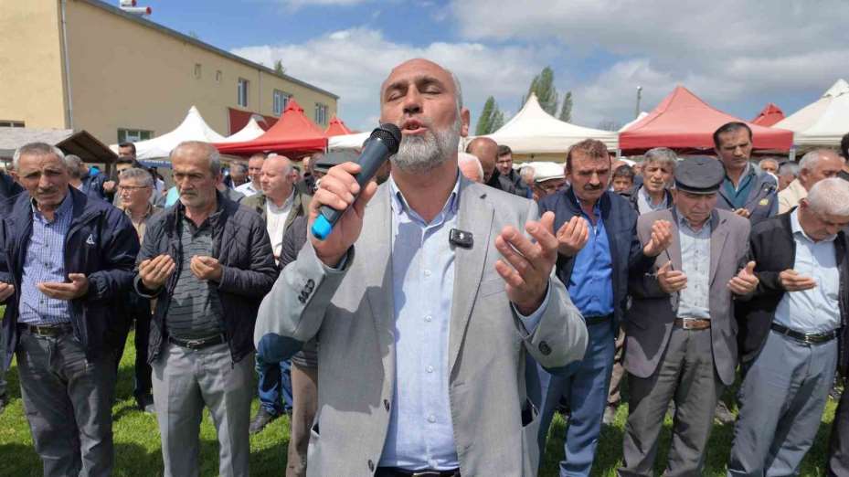Tarihi Osmanlı köyünde Hıdırellez Şenliği ile yağmur ve şükür duası yapıldı