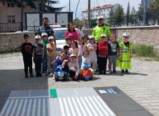Niğde’de miniklere trafik eğitimi verildi