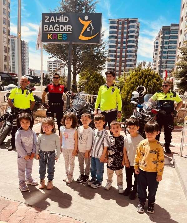 Niğde’de miniklere trafik eğitimi verildi