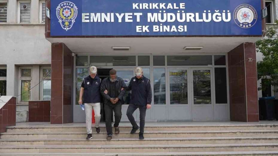 Interpol’ün kırmızı bültenle aradığı DEAŞ’lı terörist sınır dışı edilecek