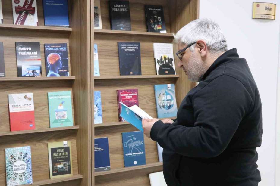 "Terör örgütünün silah bırakma sürecinde dezenformatik içerikler, süreci sabote edebilir"