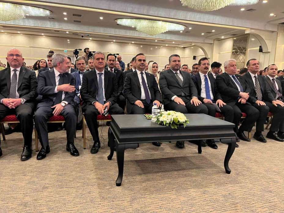Bakan Kacır: "175 yeşil altyapı projesine 172 milyon dolar hibe desteği sağlayacağız"