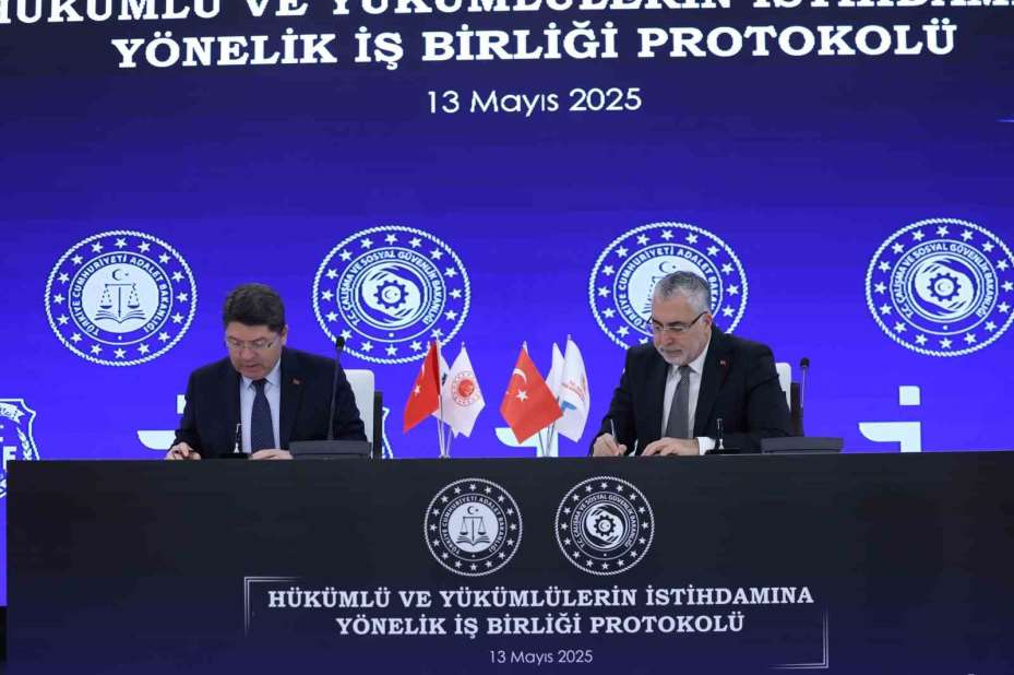 Bakan Işıkhan: "Eski hükümlülerin kendi iş yerini kurmaları için verilen hibe desteğini 300 binden 435 bin liraya çıkardık"