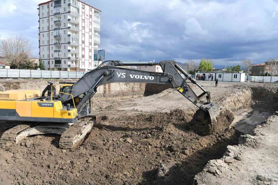 Başkan Büyükkılıç’tan Argıncık’ta modern yaşam alanları için ilk adım