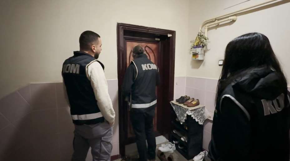 Konya merkezli 3 ilde sahte ehliyet operasyonu: 12 gözaltı