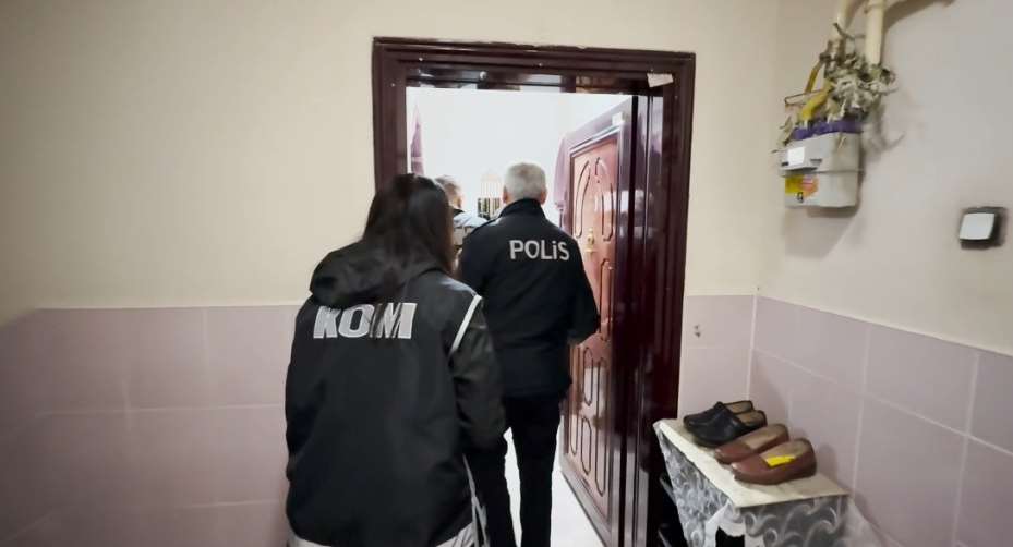 Konya merkezli 3 ilde sahte ehliyet operasyonu: 12 gözaltı