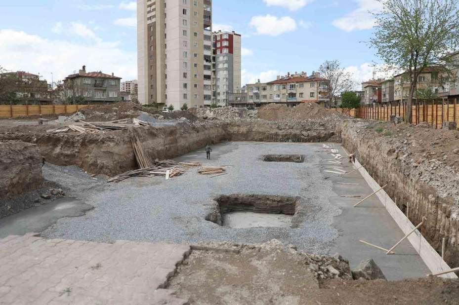 Başkan Palancıoğlu: "Aydınlıkevler Mahallemizde kentsel dönüşümün ilk adımını attık"