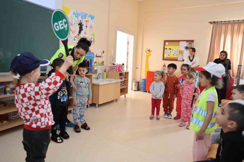 Es Çocuk Evi’nin minikleri trafik dedektifi oldu
