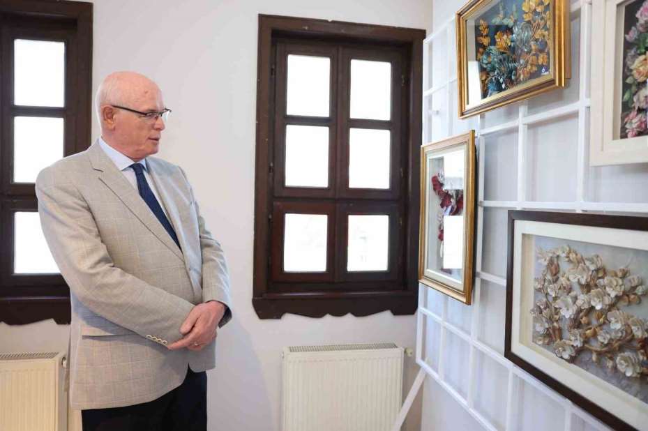 Odunpazarı’nda emek ve sanat bir arada: Kağıt Rölyef Sergisi Açıldı