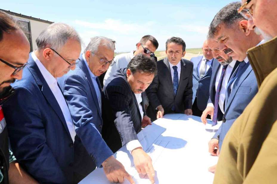 Vali Çiçek: "İncesu OSB İltisak Hattı ekonomimize can suyu olacak"