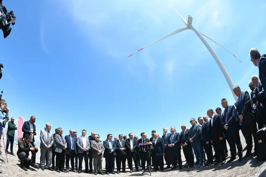 Kayseri’de tramvayların ve elektrikli otobüslerin enerjisi RES’ten üretilecek