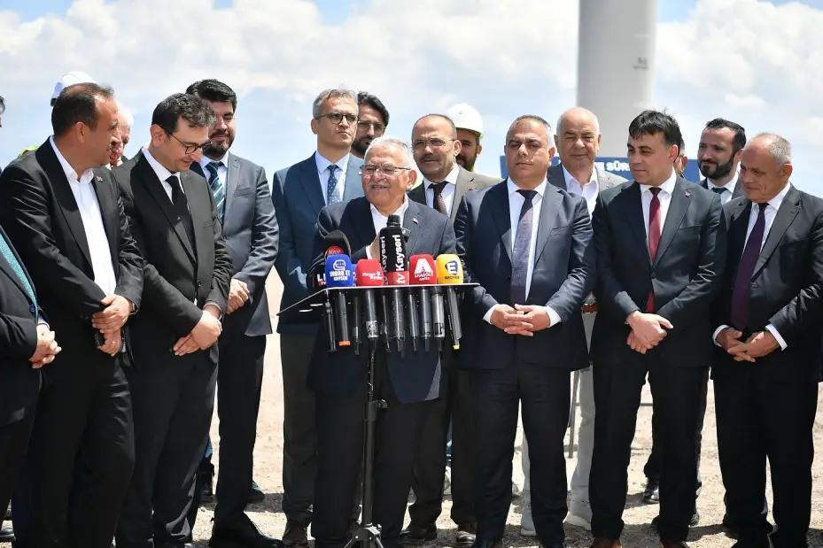 Kayseri’de tramvayların ve elektrikli otobüslerin enerjisi RES’ten üretilecek