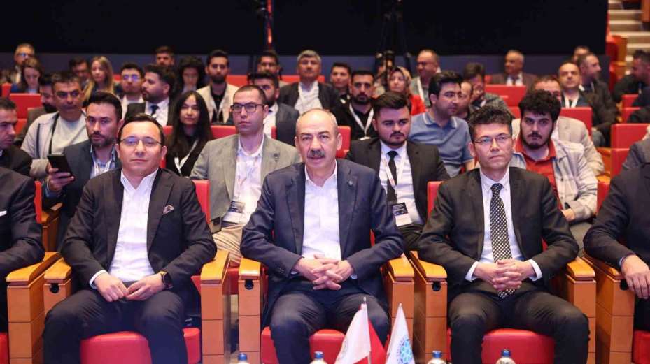 Başkan Gülsoy: "Dijital değişim ve dönüşümün etkilemediği hiçbir nokta kalmadı"