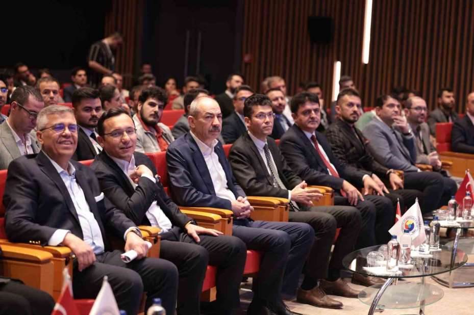 Başkan Gülsoy: "Dijital değişim ve dönüşümün etkilemediği hiçbir nokta kalmadı"