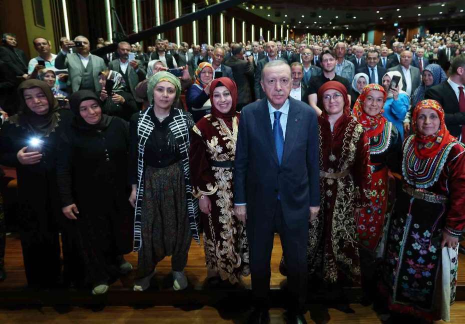 Cumhurbaşkanı Erdoğan: "Organize tarım bölgelerini yaygınlaştıracak ve lojistik merkezler ile entegrasyonunu sağlayacağız"