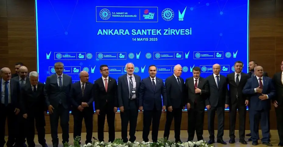 Bakan Kacır: "Medikal sektöründe 945 milyar lira yatırımı harekete geçirdik"