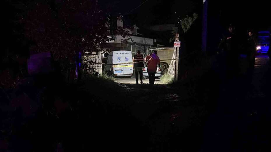 Konya’da ev yangını: Yaşlı çift hayatını kaybetti