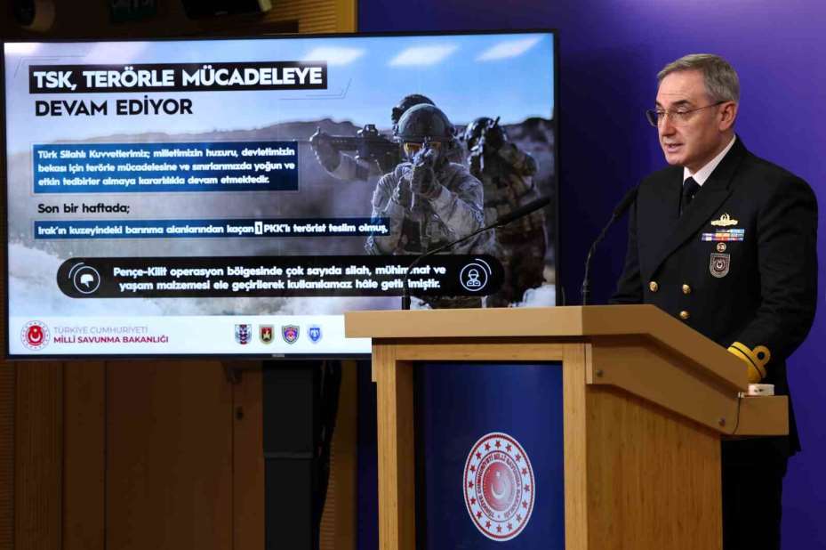 MSB: "(Terör örgütünün silah bırakması) Provokasyonlar dâhil her türlü duruma karşı dikkatli ve hazırlıklı olunduğunu vurguluyoruz"