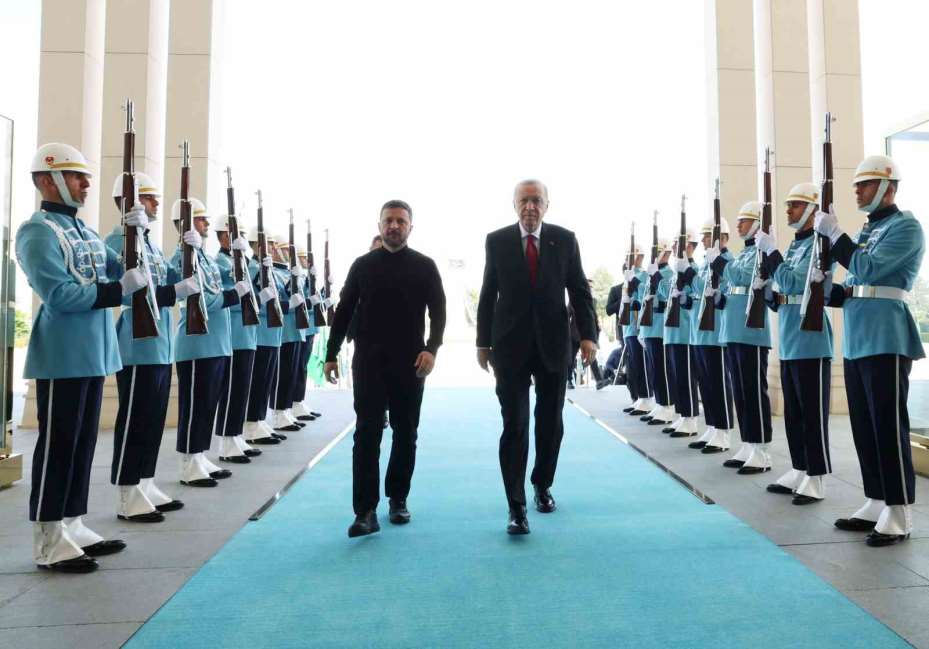 Cumhurbaşkanı Erdoğan, Ukrayna Cumhurbaşkanı Volodimir Zelenskiy ile bir araya geldi.