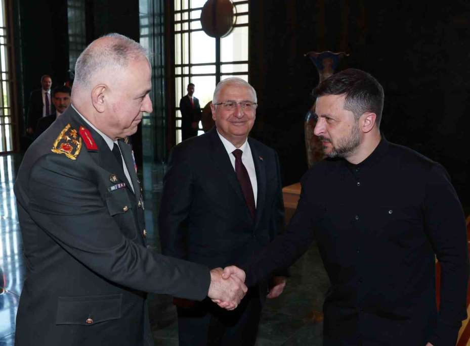 Cumhurbaşkanı Erdoğan, Ukrayna Cumhurbaşkanı Volodimir Zelenskiy ile bir araya geldi.