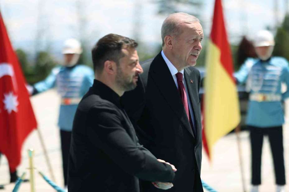 Cumhurbaşkanı Erdoğan, Ukrayna Cumhurbaşkanı Volodimir Zelenskiy ile bir araya geldi.