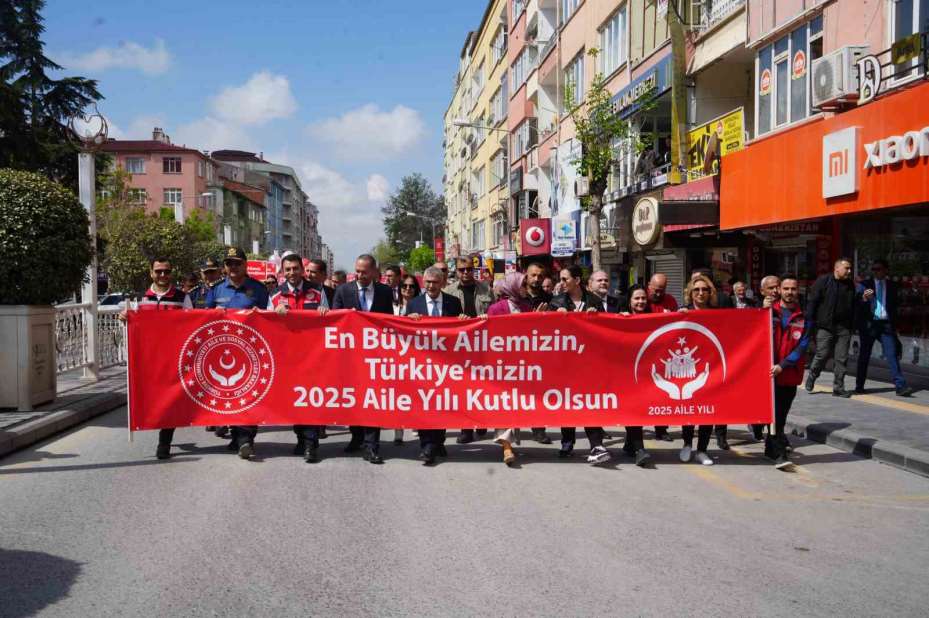 Niğde’de Aile Yılı yürüyüşü gerçekleştirildi
