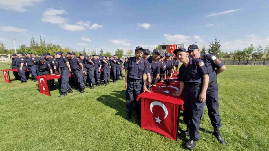 Karaman’da 34 özel birey yemin ederek bir günlük asker oldu