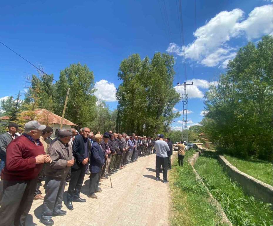 Sarıkaya’da vatandaşlar yağmur duasına çıktı