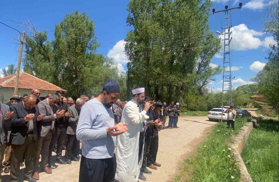 Sarıkaya’da vatandaşlar yağmur duasına çıktı