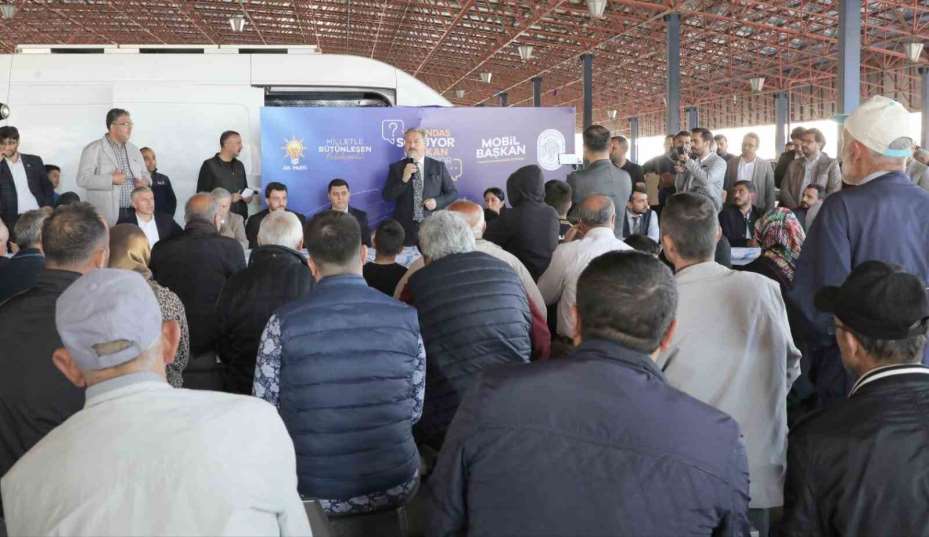 Başkan Palancıoğlu makamını Yıldırım Beyazıt Mahallesi’ne taşıdı