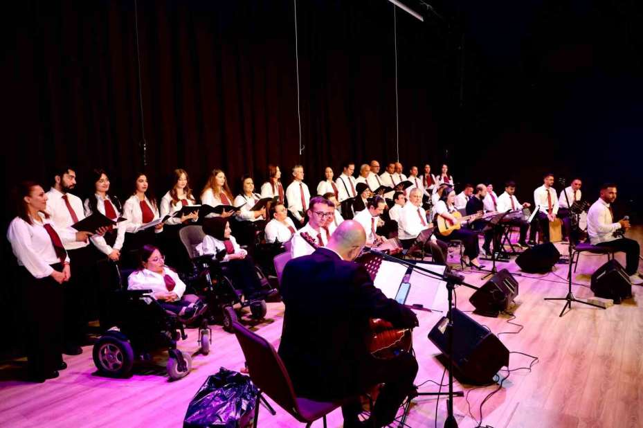Niğde’de "Engelsiz Nağmeler" konseri yoğun ilgi gördü