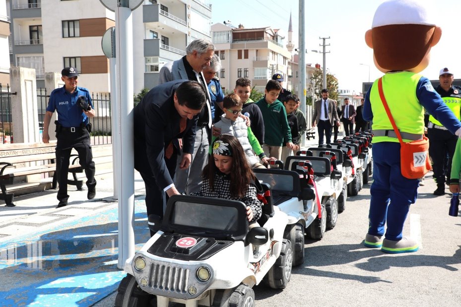 Başkan Kılca, Trafik Eğitim Parkı ve Tabiat Mektebi’nin kapanış programına katıldı