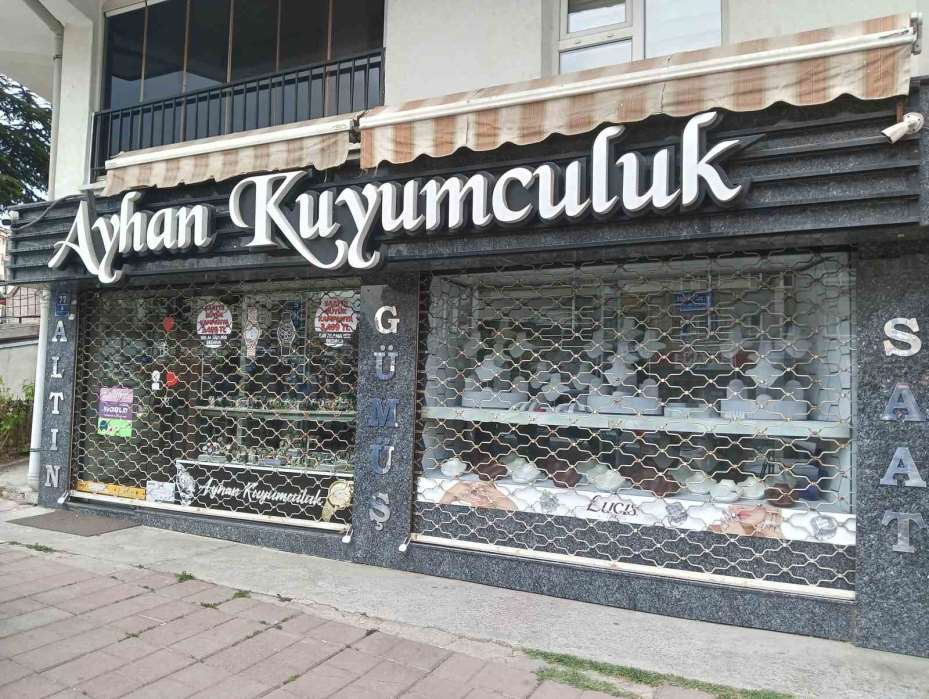Ankara’da müşterilerini 100 milyon lira dolandıran kuyumcunun kaçtığı iddiası