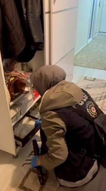 Sivas’ta uyuşturucu ticaretine yönelik yapılan operasyonda 8 kişi tutuklandı