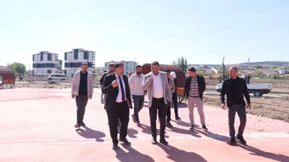 Sorgun’da asfalt ve çevre düzenleme çalışmaları tam gaz sürüyor
