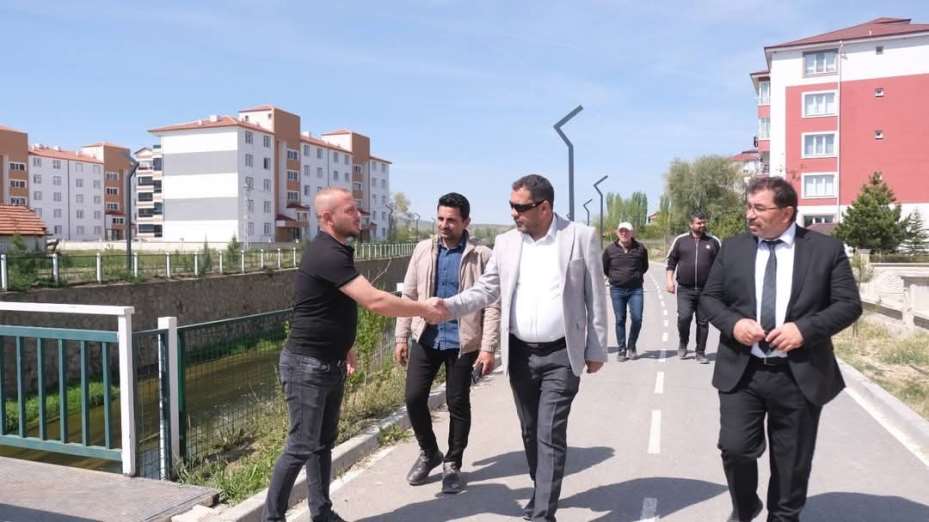 Sorgun’da asfalt ve çevre düzenleme çalışmaları tam gaz sürüyor