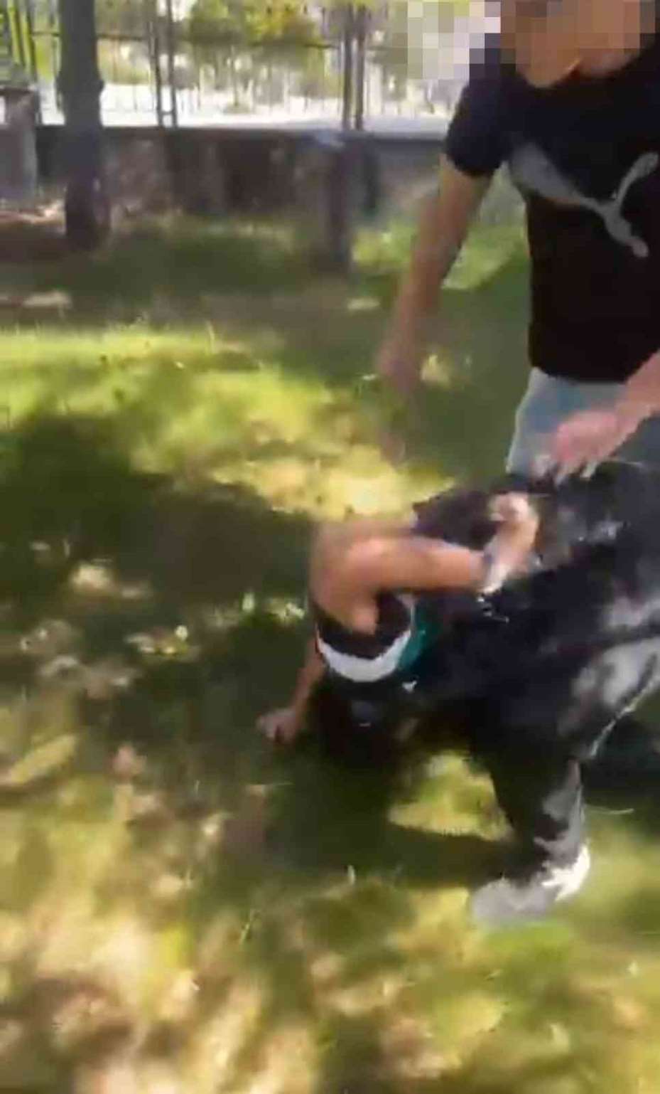 Alıkoydukları 12 yaşındaki çocuğu öldüresiye darbedip video kaydına aldılar