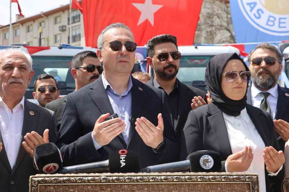 Sivas Belediyesi araç filosuna güç kattı